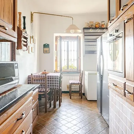 Sea-view Retreat - Pool, Tavern, Fireplace 라팔로