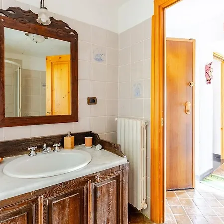 بيت للعطل Sea-view Retreat - Pool, Tavern, Fireplace *