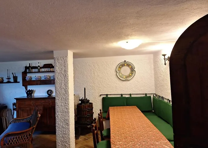 Sea-view Retreat - Pool, Tavern, Fireplace Nyaraló