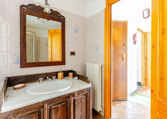 Nyaraló Sea-view Retreat - Pool, Tavern, Fireplace *